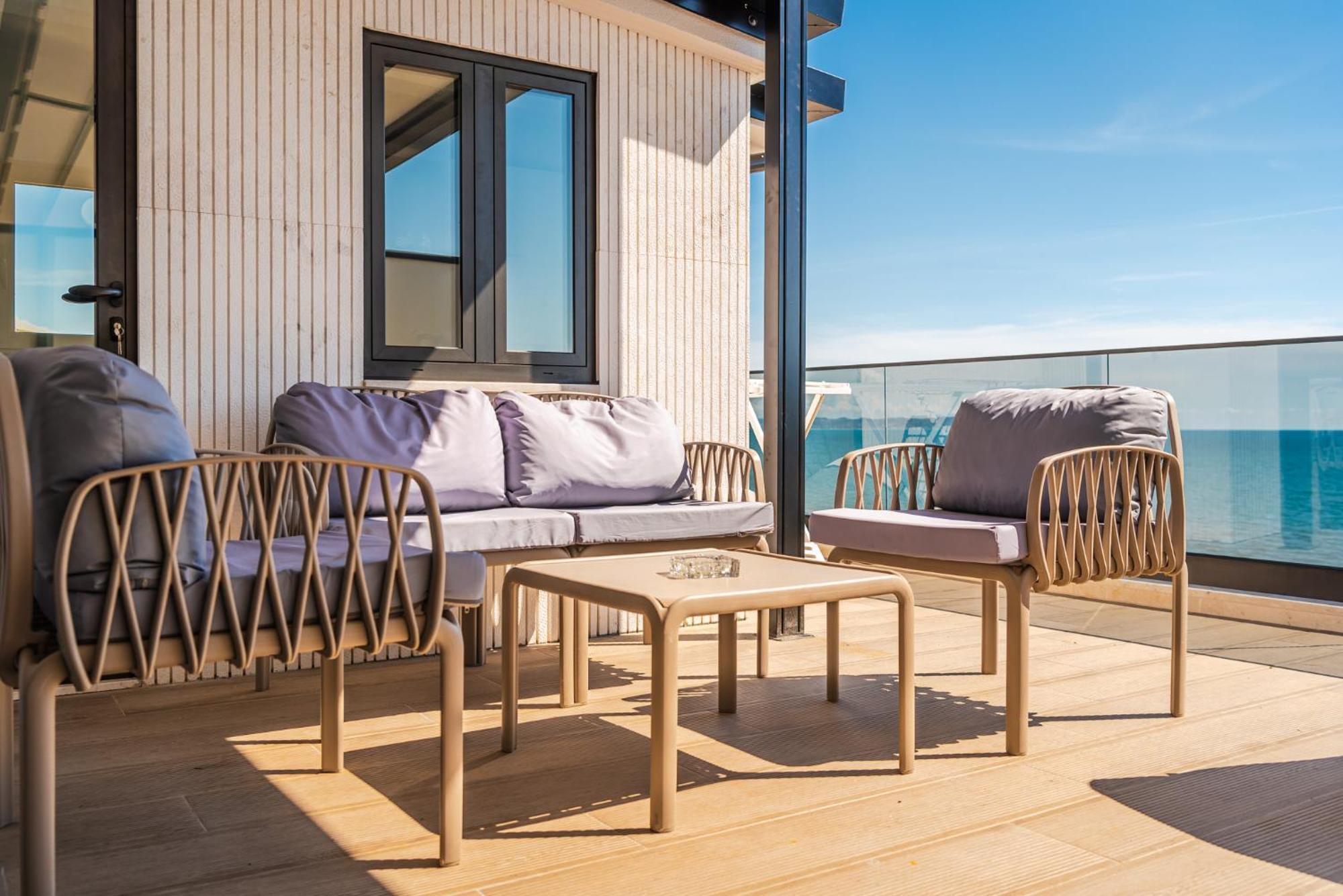 Sea View Apartments Eldo Durrës Extérieur photo