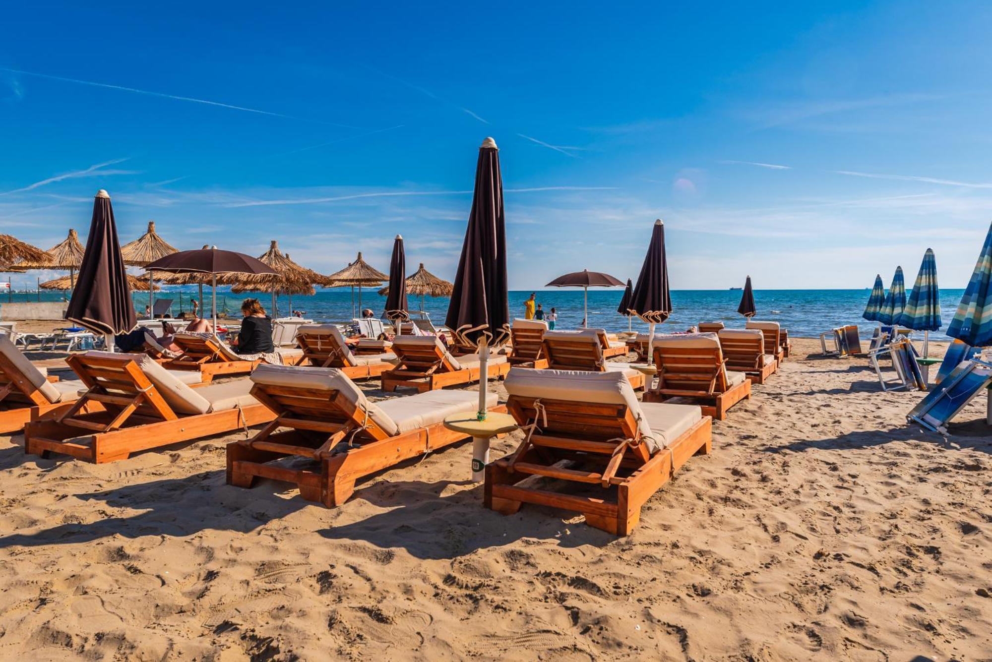Sea View Apartments Eldo Durrës Extérieur photo