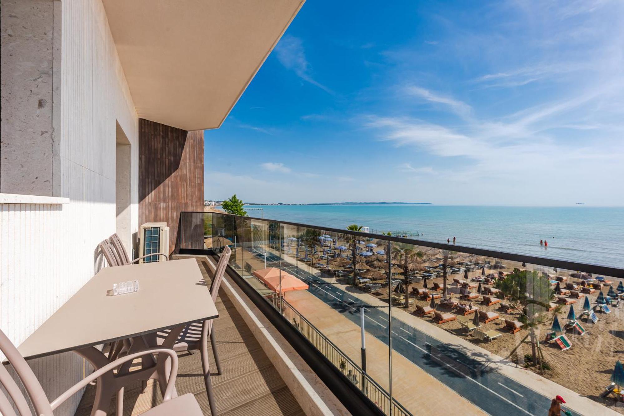 Sea View Apartments Eldo Durrës Chambre photo